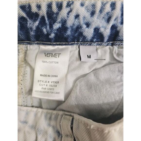 Vervet Los Angeles ~Woman Size M~ Acif Wash Distressed Cutoff Denim Jean Shorts. - Picture 8 of 12